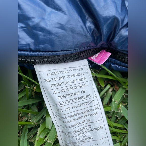 Victoria’s Secret RARE Vintage 💖🏕️ PINK Road Trip Sleeping Bag And Storage Bag - Picture 7 of 9